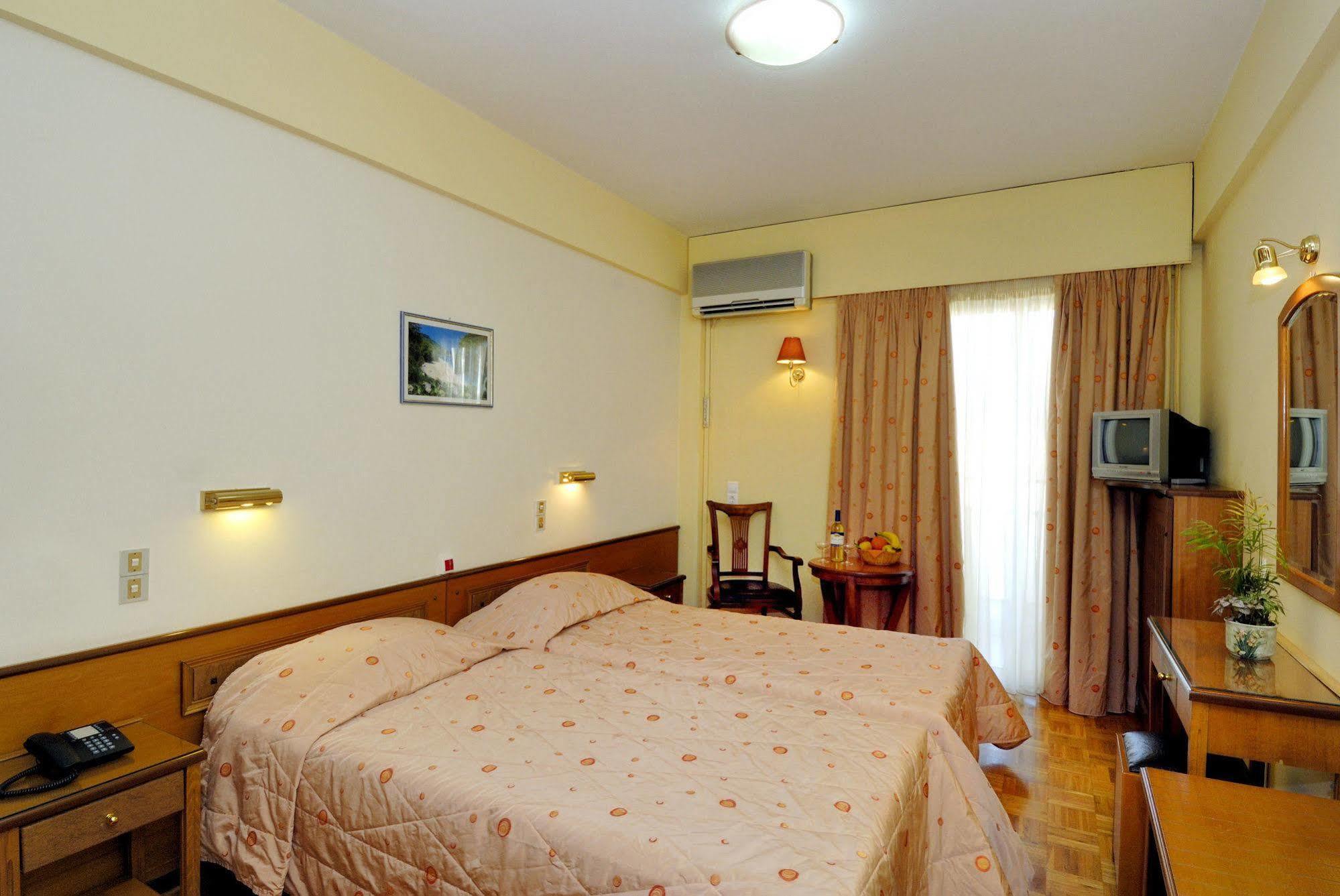 Hotel Nefeli โวโลส ภายนอก รูปภาพ